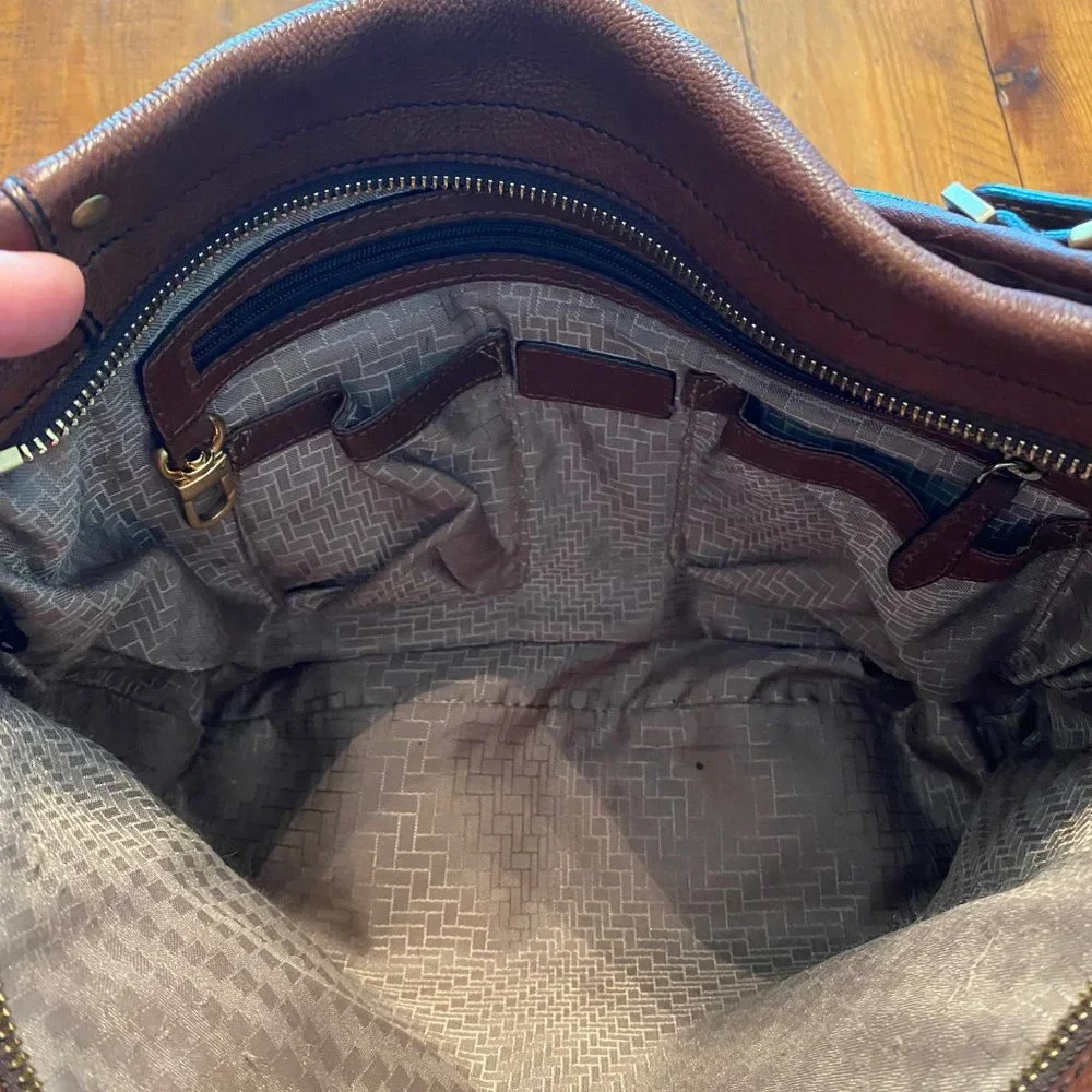 Cole Haan medium size hobo bag- chestnut brown leather and gold metal trim - Picture 7 of 7